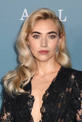 NEW YORK, NY - SEPTEMBER 17: Imogen Poots at the Apple TV+ premiere screening of All Of You on September 17, 2025 at The Whitby in New York City streaming globally on Apple TV+ on Friday, September 26, Copyright: xMediaPunchx