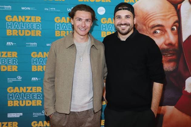 Cinema premiere Ganzer halber Bruder in Hamburg Max Suhr, Christopher Schmmidt, Premiere tour Ganzer halber Bruder , Holi Kino Hamburg, 17 09 2025 Copyright: xEventpressxBecherx