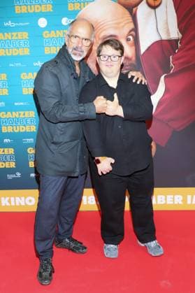Cinema premiere of Ganzer halber Bruder in Hamburg Christoph Maria Herbst, Nico Randel, premiere tour of Ganzer halber Bruder , Holi Kino Hamburg, 17 09 2025 Copyright: xEventpressxBecherx