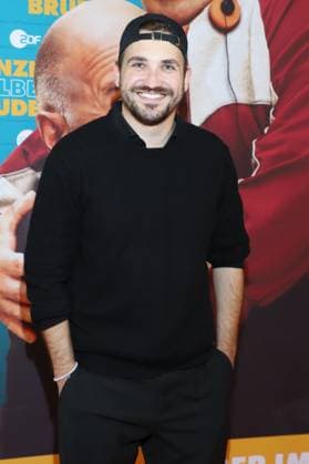 Cinema premiere of Ganzer halber Bruder in Hamburg Christopher Schmmidt, premiere tour of Ganzer halber Bruder , Holi Kino Hamburg, 17 09 2025 Copyright: xEventpressxBecherx