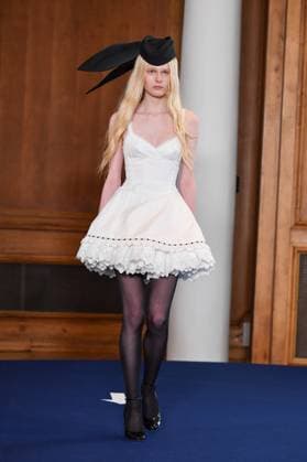 Mercedes-Benz Fashion Week de Madrid - 17 Sep 2025 A model walks the runway wearing a design by PALOMO SPAIN during the Mercedes-Benz Fashion Week de Madrid in IFERMA. Madrid Spain Copyright: xAtilanoxGarciax xSOPAxImagesx FOTO48253