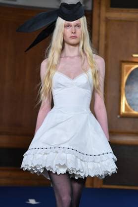Mercedes-Benz Fashion Week de Madrid - 17 Sep 2025 A model walks the runway wearing a design by PALOMO SPAIN during the Mercedes-Benz Fashion Week de Madrid in IFERMA. Madrid Spain Copyright: xAtilanoxGarciax xSOPAxImagesx FOTO48254