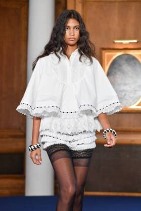 Mercedes-Benz Fashion Week de Madrid - 17 Sep 2025 A model walks the runway wearing a design by PALOMO SPAIN during the Mercedes-Benz Fashion Week de Madrid in IFERMA. Madrid Spain Copyright: xAtilanoxGarciax xSOPAxImagesx FOTO48259