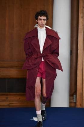 Mercedes-Benz Fashion Week de Madrid - 17 Sep 2025 A model walks the runway wearing a design by PALOMO SPAIN during the Mercedes-Benz Fashion Week de Madrid in IFERMA. Madrid Spain Copyright: xAtilanoxGarciax xSOPAxImagesx FOTO48267