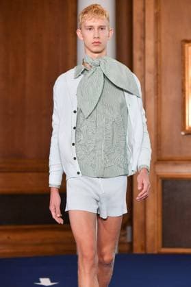 Mercedes-Benz Fashion Week de Madrid - 17 Sep 2025 A model walks the runway wearing a design by PALOMO SPAIN during the Mercedes-Benz Fashion Week de Madrid in IFERMA. Madrid Spain Copyright: xAtilanoxGarciax xSOPAxImagesx FOTO48277