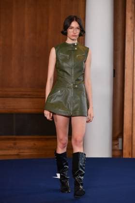 Mercedes-Benz Fashion Week de Madrid - 17 Sep 2025 A model walks the runway wearing a design by PALOMO SPAIN during the Mercedes-Benz Fashion Week de Madrid in IFERMA. Madrid Spain Copyright: xAtilanoxGarciax xSOPAxImagesx FOTO48279