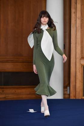 Mercedes-Benz Fashion Week de Madrid - 17 Sep 2025 A model walks the runway wearing a design by PALOMO SPAIN during the Mercedes-Benz Fashion Week de Madrid in IFERMA. Madrid Spain Copyright: xAtilanoxGarciax xSOPAxImagesx FOTO48284