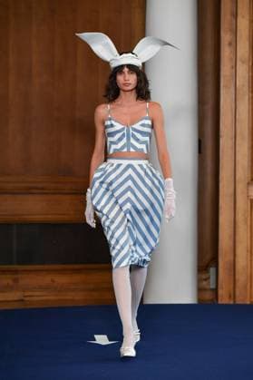 Mercedes-Benz Fashion Week de Madrid - 17 Sep 2025 A model walks the runway wearing a design by PALOMO SPAIN during the Mercedes-Benz Fashion Week de Madrid in IFERMA. Madrid Spain Copyright: xAtilanoxGarciax xSOPAxImagesx FOTO48292
