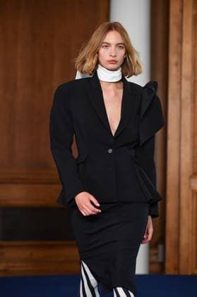 Mercedes-Benz Fashion Week de Madrid - 17 Sep 2025 A model walks the runway wearing a design by PALOMO SPAIN during the Mercedes-Benz Fashion Week de Madrid in IFERMA. Madrid Spain Copyright: xAtilanoxGarciax xSOPAxImagesx FOTO48301
