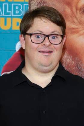 Nico Randel at the premiere of the feature film Ganzer halber Bruder at Holi Kino Hamburg, 17 09 2025 Foto:xgbrcix xFuturexImagex bruder_hh_5913