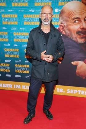 Christoph Maria Herbst at the premiere of the movie Ganzer halber Bruder at Holi Kino Hamburg, 17 09 2025 Foto:xgbrcix xFuturexImagex bruder_hh_5916