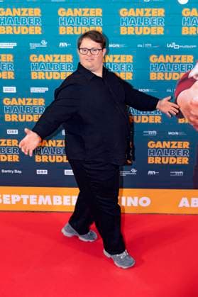 Nico Randel at the premiere of the feature film Ganzer halber Bruder at Holi Kino Hamburg, 17 09 2025 Foto:xK.xRichter xFuturexImagex bruder_hh_5934