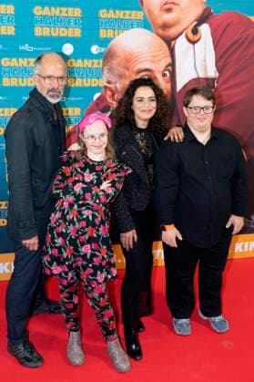 Christoph Maria Herbst, Neele Buchholz, Sesede Terziyan and Nico Randel at the premiere of the feature film Ganzer halber Bruder at Holi Kino Hamburg, 17 09 2025 Foto:xK.xRichter xFuturexImagex bruder_hh_5946