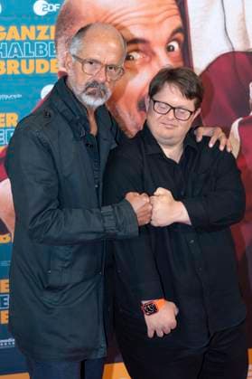 Christoph Maria Herbst and Nico Randel at the premiere of the feature film Ganzer halber Bruder at Holi Kino Hamburg, 17 09 2025 Foto:xK.xRichter xFuturexImagex bruder_hh_5949