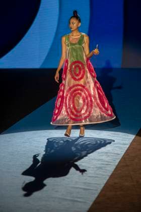 Agatha Ruiz de la Prada, Madrid Fashion Week in Madrid, Spain - 18 Sept 2025 A model walks the runway for Agatha Ruiz de la Prada s Spring Summer 2026 collection during the 40th Mercedes-Benz Fashion Week in Madrid. Madrid Spain Copyright: xLuisxSotox xSOPAxImagesx LSOTOARP02