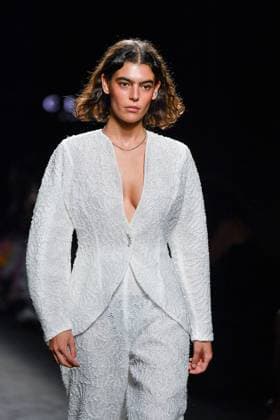 Claro Couture A model walks the runway wearing a design by Claro Couture during Mercedes-Benz Fashion Week de Madrid in IFERMA, 18 de septiembre 2025 Spain Featuring: A model walks the runway wearing a design by Claro Couture during Mercedes-Benz Fashion Week de Madrid in IFERMA, 18 septiembre 2025 Spain Where: Madrid, Spain When: 18 Sep 2025 Credit: Oscar Gonzalez WENN Madrid Spain Copyright: xOscarxGonzalez WENNx wenn40656929 OFA ZOJx wenn40656929