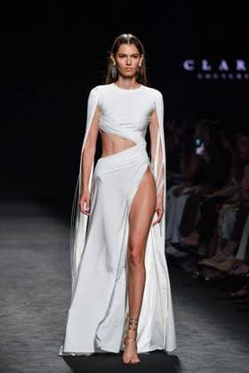 Claro Couture A model walks the runway wearing a design by Claro Couture during Mercedes-Benz Fashion Week de Madrid in IFERMA, 18 de septiembre 2025 Spain Featuring: A model walks the runway wearing a design by Claro Couture during Mercedes-Benz Fashion Week de Madrid in IFERMA, 18 septiembre 2025 Spain Where: Madrid, Spain When: 18 Sep 2025 Credit: Oscar Gonzalez WENN Madrid Spain Copyright: xOscarxGonzalez WENNx wenn40656938 OFA ZOJx wenn40656938