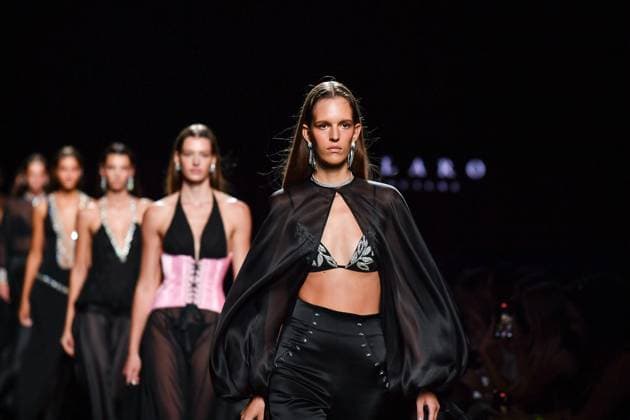 Claro Couture A model walks the runway wearing a design by Claro Couture during Mercedes-Benz Fashion Week de Madrid in IFERMA, 18 de septiembre 2025 Spain Featuring: A model walks the runway wearing a design by Claro Couture during Mercedes-Benz Fashion Week de Madrid in IFERMA, 18 septiembre 2025 Spain Where: Madrid, Spain When: 18 Sep 2025 Credit: Oscar Gonzalez WENN Madrid Spain Copyright: xOscarxGonzalez WENNx wenn40656947 OFA ZOJx wenn40656947