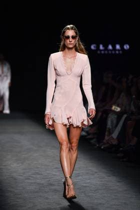 Claro Couture A model walks the runway wearing a design by Claro Couture during Mercedes-Benz Fashion Week de Madrid in IFERMA, 18 de septiembre 2025 Spain Featuring: A model walks the runway wearing a design by Claro Couture during Mercedes-Benz Fashion Week de Madrid in IFERMA, 18 septiembre 2025 Spain Where: Madrid, Spain When: 18 Sep 2025 Credit: Oscar Gonzalez WENN Madrid Spain Copyright: xOscarxGonzalez WENNx wenn40656914 OFA ZOJx wenn40656914