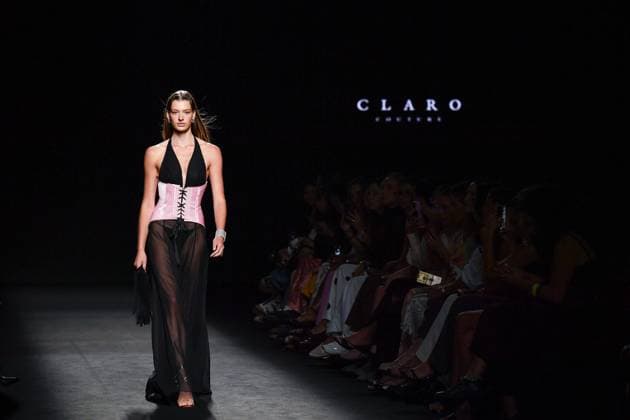 Claro Couture A model walks the runway wearing a design by Claro Couture during Mercedes-Benz Fashion Week de Madrid in IFERMA, 18 de septiembre 2025 Spain Featuring: A model walks the runway wearing a design by Claro Couture during Mercedes-Benz Fashion Week de Madrid in IFERMA, 18 septiembre 2025 Spain Where: Madrid, Spain When: 18 Sep 2025 Credit: Oscar Gonzalez WENN Madrid Spain Copyright: xOscarxGonzalez WENNx wenn40656922 OFA ZOJx wenn40656922
