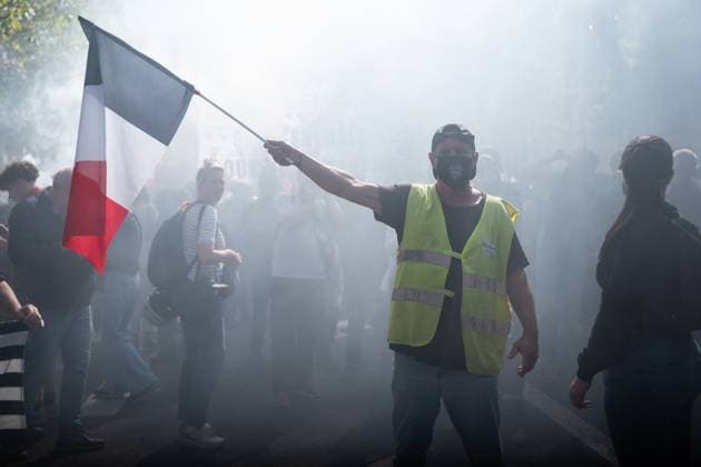 Bilder des Jahres 2025, News September 09 Paris, France, September 18, 2025 - Day of nationwide strikes and protests called by unions over France s national budget  Copyright: xAlexisxSciardx