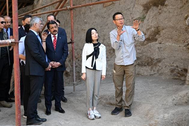 Princess Akiko of Mikasa of Japan visits the excavation site in Turkiye KIRSEHIR, TURKIYE - SEPTEMBER 18: Princess Akiko of Mikasa of Japan visits the Kaman-Kalehoyuk excavation site, supported by the Japanese Government on September 18, 2025 in Kaman district of Kirsehir, Turkiye. Sercan Kucuksahin Anadolu Kirsehir Turkey. Editorial use only. Please get in touch for any other usage.  Copyright: x2025xAnadoluxSercanxKucuksahinx