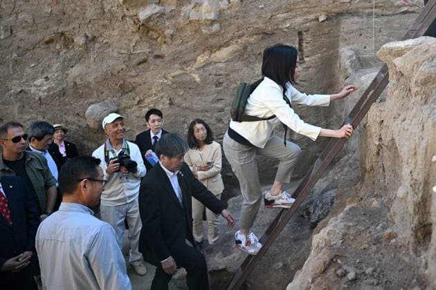 Princess Akiko of Mikasa of Japan visits the excavation site in Turkiye KIRSEHIR, TURKIYE - SEPTEMBER 18: Princess Akiko of Mikasa of Japan visits the Kaman-Kalehoyuk excavation site, supported by the Japanese Government on September 18, 2025 in Kaman district of Kirsehir, Turkiye. Sercan Kucuksahin Anadolu Kirsehir Turkey. Editorial use only. Please get in touch for any other usage.  Copyright: x2025xAnadoluxSercanxKucuksahinx