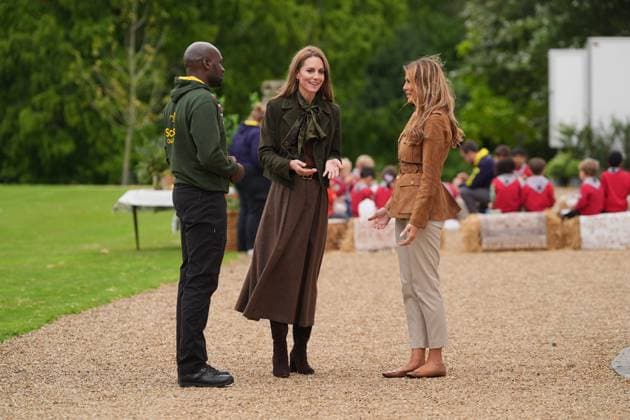 The Princess of Wales and Melania Trump meet Scouts The Princess of Wales and Melania Trump meet members of the Scouts Squirrels programme in Frogmore Gardens on the final day of US President Donald Trump s second state visit to the UK, at Windsor Castle, Windsor, Berkshire, UK, on the 18th September 2025. Picture by Yui Mok WPA-Pool Windsor Windsor Castle Berkshire United Kingdom  WHA-0803