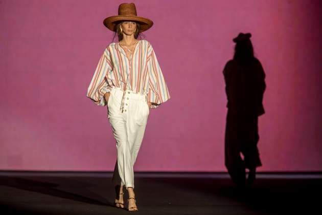 The Label Edition Fashion week Madrid, Spain - 18 Sep 2025 A model walks the runway during the The Label Edition Spring Summer 2026 collection show during the 40th Mercedes-Benz Fashion Week. Madrid Spain Copyright: xLuisxSotox xSOPAxImagesx LSOTOTLE04