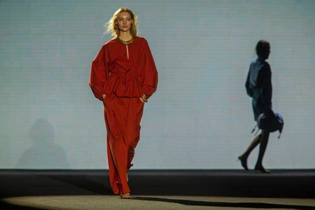 The Label Edition Fashion week Madrid, Spain - 18 Sep 2025 A model walks the runway during the The Label Edition Spring Summer 2026 collection show during the 40th Mercedes-Benz Fashion Week. Madrid Spain Copyright: xLuisxSotox xSOPAxImagesx LSOTOTLE07