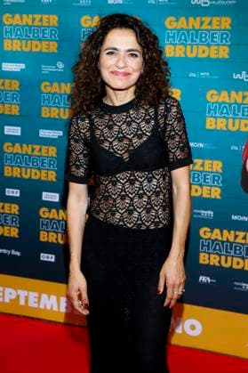 abb Sesede Terziyan as a guest on the premiere tour of the film Ganzer halber Bruder at Holi Kino on 17 09 2025 in Hamburg