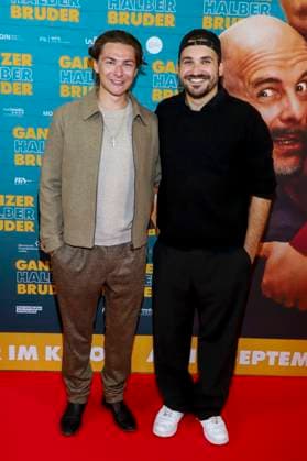 abb Christopher Schmmidt as a guest on the premiere tour of the film Ganzer halber Bruder at the Holi Kino on 17 09 2025 in Hamburg