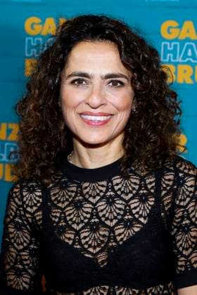 abb Sesede Terziyan as a guest on the premiere tour of the film Ganzer halber Bruder at Holi Kino on 17 09 2025 in Hamburg