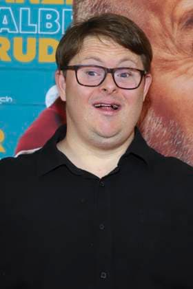 abb Nico Randel as a guest on the premiere tour of the film Ganzer halber Bruder at the Holi Kino on 17 09 2025 in Hamburg