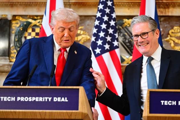 . 18 09 2025. Chequers, United Kingdom. US President Donald Trump and UK Prime Minister Keir Starmer at a press conference at Chequers on the second day of the State Visit to the United Kingdom.  xPoolx xi-Imagesx IIM-26240-0269