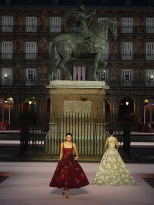 Carolina Herrera fashion show in Madrid s Plaza Mayor during MBFW, Madrid, September 18, 2025. Cordon Press 