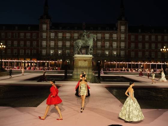 Carolina Herrera fashion show in Madrid s Plaza Mayor during MBFW, Madrid, September 18, 2025. Cordon Press 