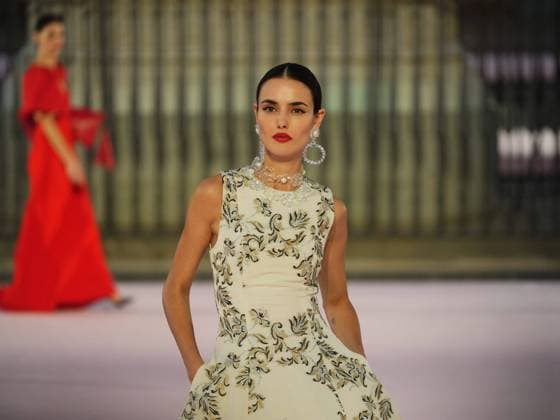 Carolina Herrera fashion show in Madrid s Plaza Mayor during MBFW, Madrid, September 18, 2025. Cordon Press 
