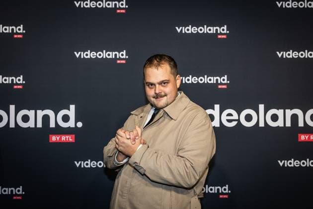 AMSTERDAM Cast and guests on the red carpet before the premiere of a broadcast of Tonnano at Studio Wieman. The six-part crime series will air on the streaming service Videoland. ANP DINGENA MOL netherlands out - belgium out  Copyright: xx x536773913x originalFilename: 536773913.jpg