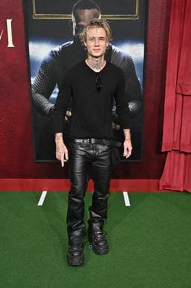 Jaden Hossler at the premiere of the movie Him The Greatest of All Time at the TCL Chinese Theatre Los Angeles, 17 09 2025 Foto:xD.xStarbuckx xFuturexImagex him_5798
