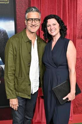 Ross Partridge and Jennifer Lafleur at the premiere of the movie Him The Greatest of All Time at the TCL Chinese Theatre Los Angeles, 17 09 2025 Foto:xD.xStarbuckx xFuturexImagex him_5897