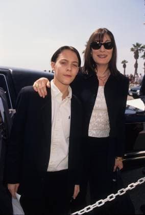 ANJELICA HUSTON ANJELICA HUSTON with her nephew Jack at the 12th Independent Spirit Awards 1997.k8163lr. Copyright: xLisaxRosex