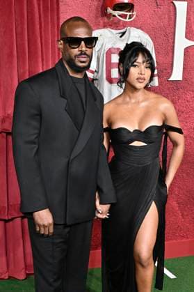 Marlon Wayans with companion at the premiere of the movie Him The Greatest of All Time at the TCL Chinese Theatre Los Angeles, 17 09 2025 Foto:xD.xStarbuckx xFuturexImagex him_5977