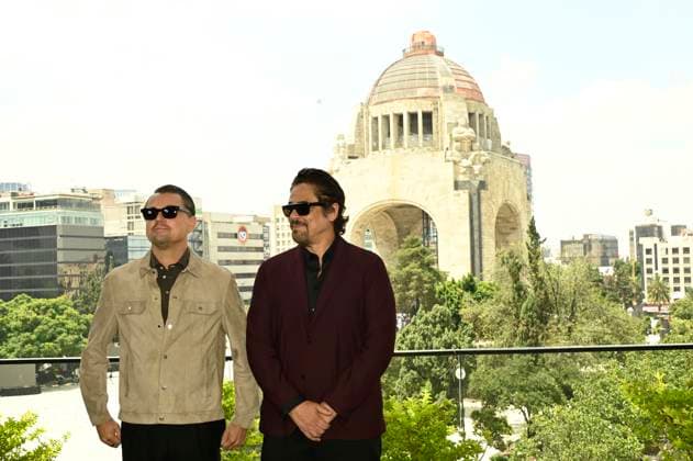 September 18, 2025, Mexico City, Ciudad de Mexico, Mexico: (L-R) Leonardo DiCaprio and Benicio del Toro attend the Photocall for One Battle After Another at Monumento de la Revolucion. on September 18, 2025 in Mexico City, Mexico. ( Eyepix Group Mexico City Mexico - ZUMAe321 20250918_zea_e321_050 Copyright: xCarlosxTischlerx