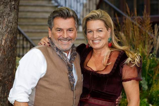 Thomas Anders mit Ehefrau Claudia bei der Ankunft zur ProSieben TV Show HeidiFest by Heidi Klum im Hofbräuhaus München. München, 18.09.2025 *** Thomas Anders with wife Claudia arriving at the ProSieben TV show HeidiFest by Heidi Klum at Hofbräuhaus Munich Munich, 18 09 2025 Foto:xK.xKriegerx xFuturexImagex heidifest_5735