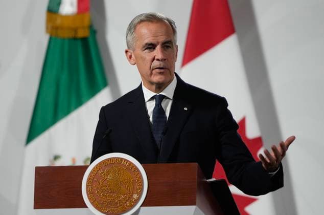 September 18, 2025, Mexico City, Mexico: Prime Minister Mark Carney responds to a question during a joint news conference with Mexican President Claudia Sheinbaum at the National Palace in Mexico City, Thursday, Sept. 18, 2025. Mexico City Mexico  - ZUMAc35_ 20250918_zaf_c35_093 Copyright: xAdrianxWyldx