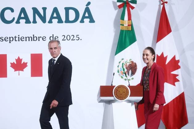 Mark Carney - Claudia Sheinbaum joint press conference MEXICO CITY, MEXICO - SEPTEMBER 18: Prime Minister of Canada Mark Carney (L) and Mexican President Claudia Sheinbaum attend a joint press conference, at the National Palace, in Mexico City, Mexico on September 18, 2025. According to the Canadian Government, the visit aims to elevate and broaden the bilateral relationship, with a focus on security, infrastructure, investment, energy, and trade. Daniel Cardenas Anadolu Mexico City Mexico. Editorial use only. Please get in touch for any other usage. Copyright: x2025xAnadoluxDanielxCardenasx