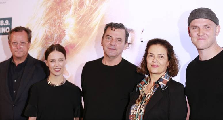 Germany: Kinopremiere MIROIRS NO. 3 in Filmtheater in Berlin-Friedrichshain Berlin. MIROIRS NO. 3 cinema premiere with Christian Petzold, Paula Beer, Barbara Auer, Matthias Brandt, Enno Trebs, and many more. Berlin Friedrichshain Germany Copyright: SimonexKuhlmey