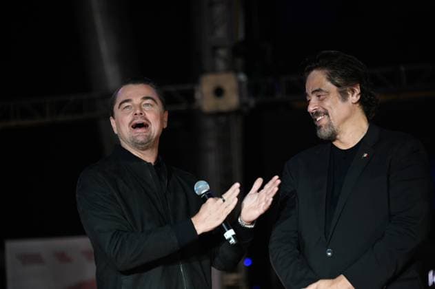 One Battle After Another Red Carpet Actors (L-R) Leonardo DiCaprio and Benicio del Toro attend the red carpet for ˜One Battle After Another™ fan event at Toreo Parque Central. on September 18, 2025 in Mexico City, Mexico. Mexico City CDMX Mexico Copyright: xCarlosxTischlerx