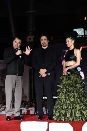 One Battle After Another Red Carpet (L-R) Leonardo DiCaprio, Benicio del Toro and Chase Infiniti attend the red carpet for ˜One Battle After Another™ fan event at Toreo Parque Central. on September 18, 2025 in Mexico City, Mexico. Mexico City CDMX Mexico Copyright: xCarlosxTischlerx
